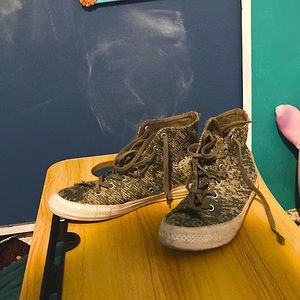 Converse All Stars. Size US: 7.